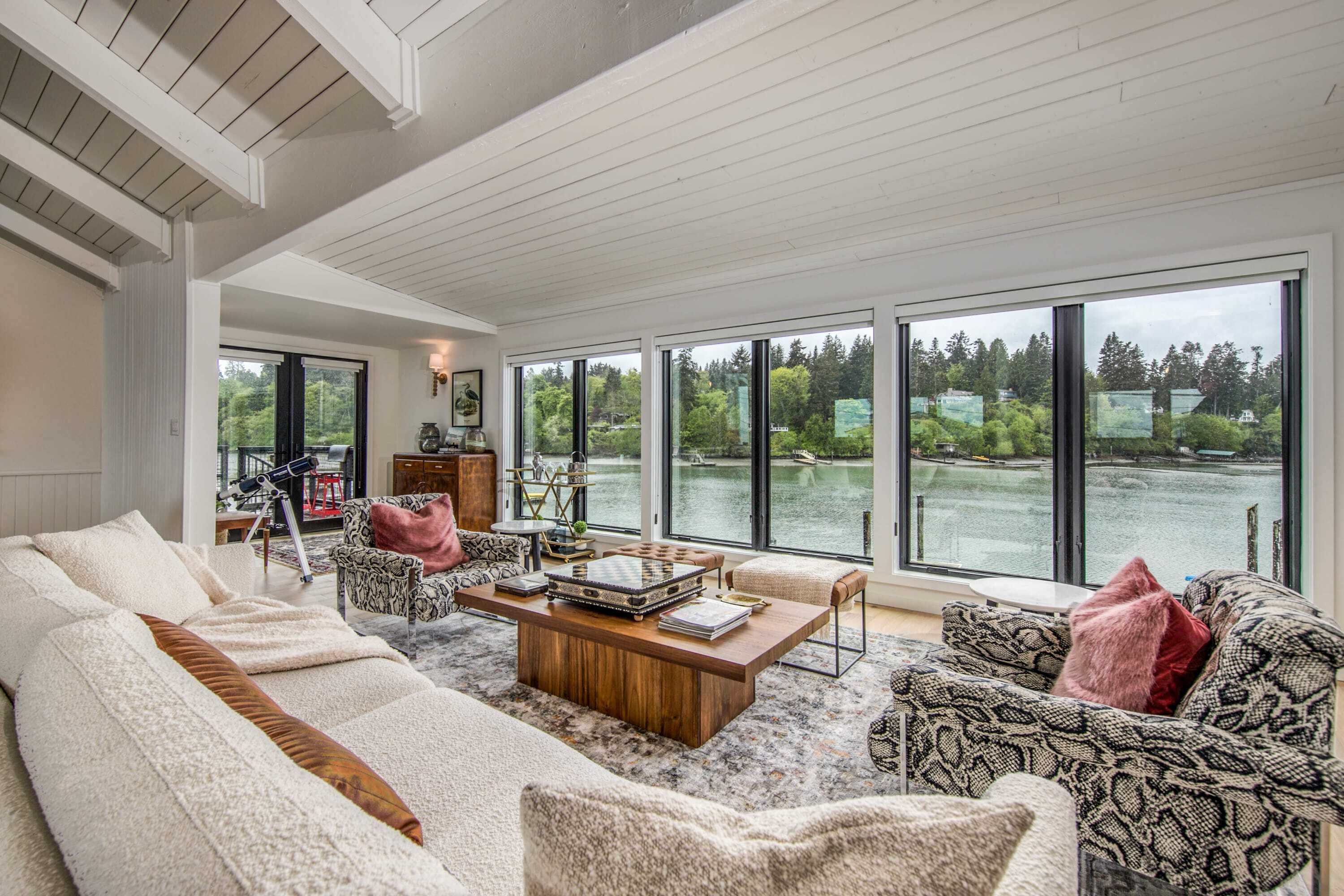 Waterfront w/ Dock Near Fay Bainbridge Park