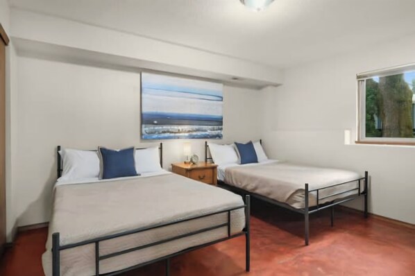 3 bedrooms, WiFi, bed sheets - Willamette River Overlook (Oregon City)