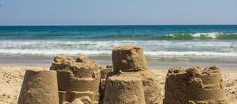 Hale Aloha: An Aloha-Inspired Escape in the OBX