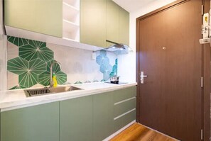 Kühlschrank, Mikrowelle