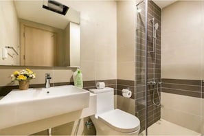 Bathroom - Mayla CBD Rooftop Pool + Netflix (Thành phố Hồ Chí Minh)