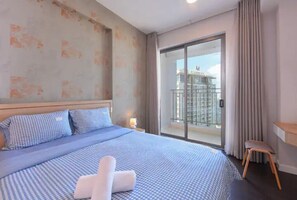 2 Schlafzimmer, Schreibtisch, Bügeleisen/Bügelbrett, WLAN