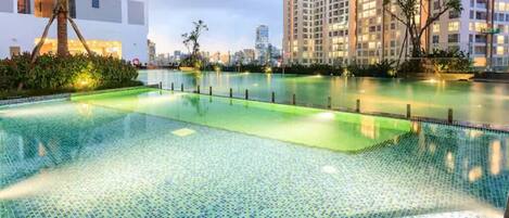 Udendørs pool, infinity-pool