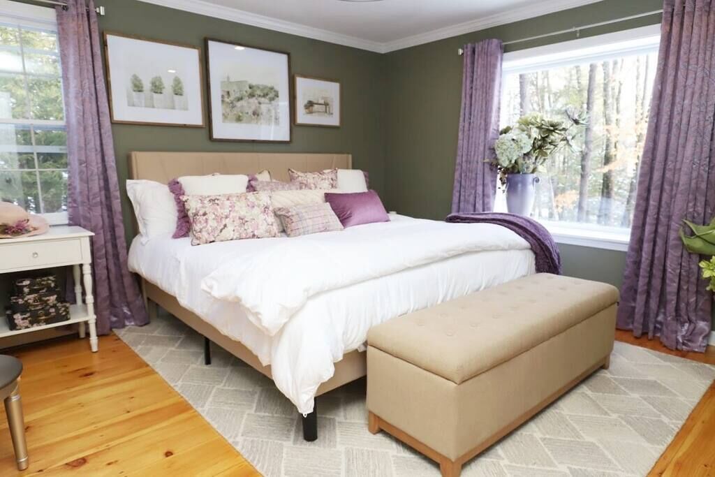 Luxury Farm Stay at The Lodge at Wolf Pine Hollow