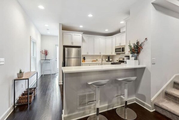 Fridge, microwave, oven, stovetop - Short North Custom Built Home!  Steps from High Street (Columbus)