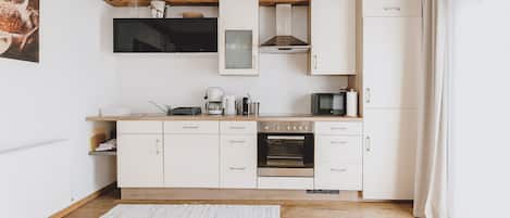 Fridge, microwave, oven, dishwasher