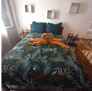 3 bedrooms, WiFi, bed sheets