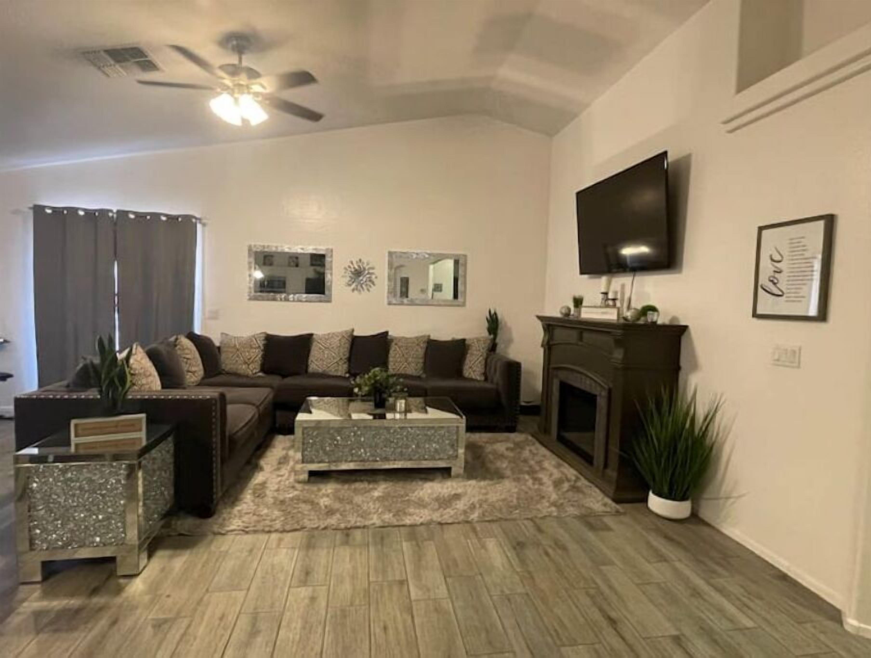 Gorgeous Waterfall Oasis Retreat