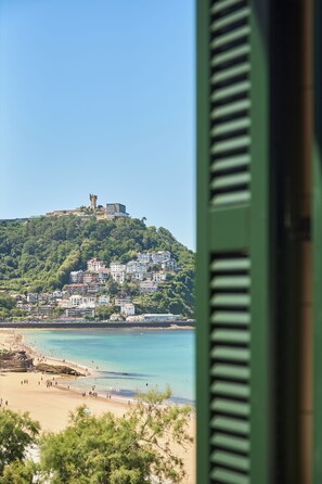 Beach/ocean view - Nobu Hotel San Sebastián (San Sebastián)