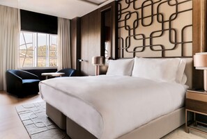 Egyptian cotton sheets, premium bedding, down duvets, pillow-top beds - Nobu Hotel San Sebastián (San Sebastián)