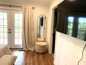 5 Schlafzimmer, Bügeleisen/Bügelbrett, WLAN, Bettwäsche