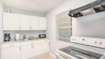 Microwave, oven, stovetop, coffee/tea maker