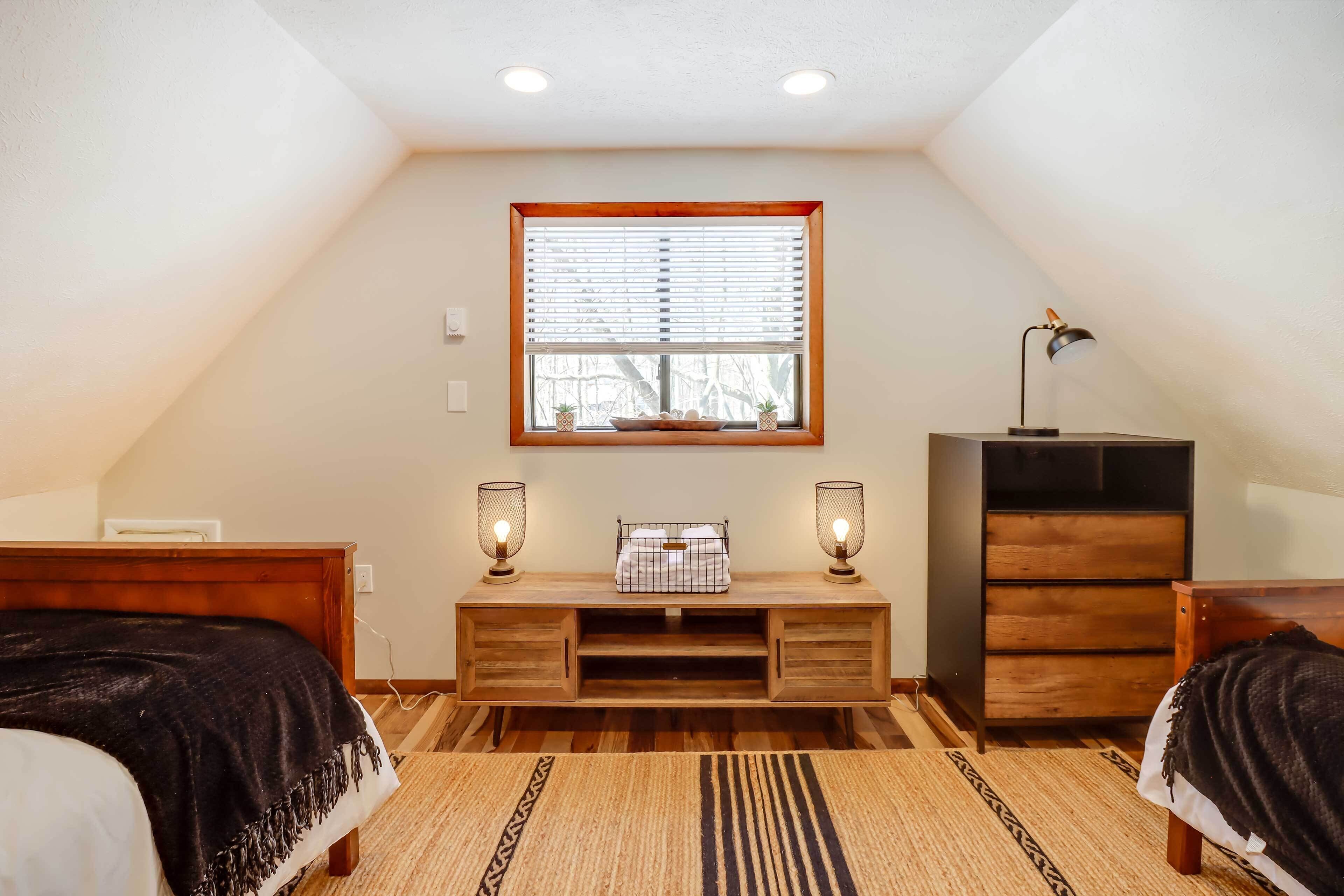 Tobyhanna Vacation Home w/ Community Pool Access