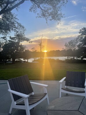 Terrace/patio - Large house, large backyard on swimming pond<br>Walking distance to town and beach. (Falmouth)