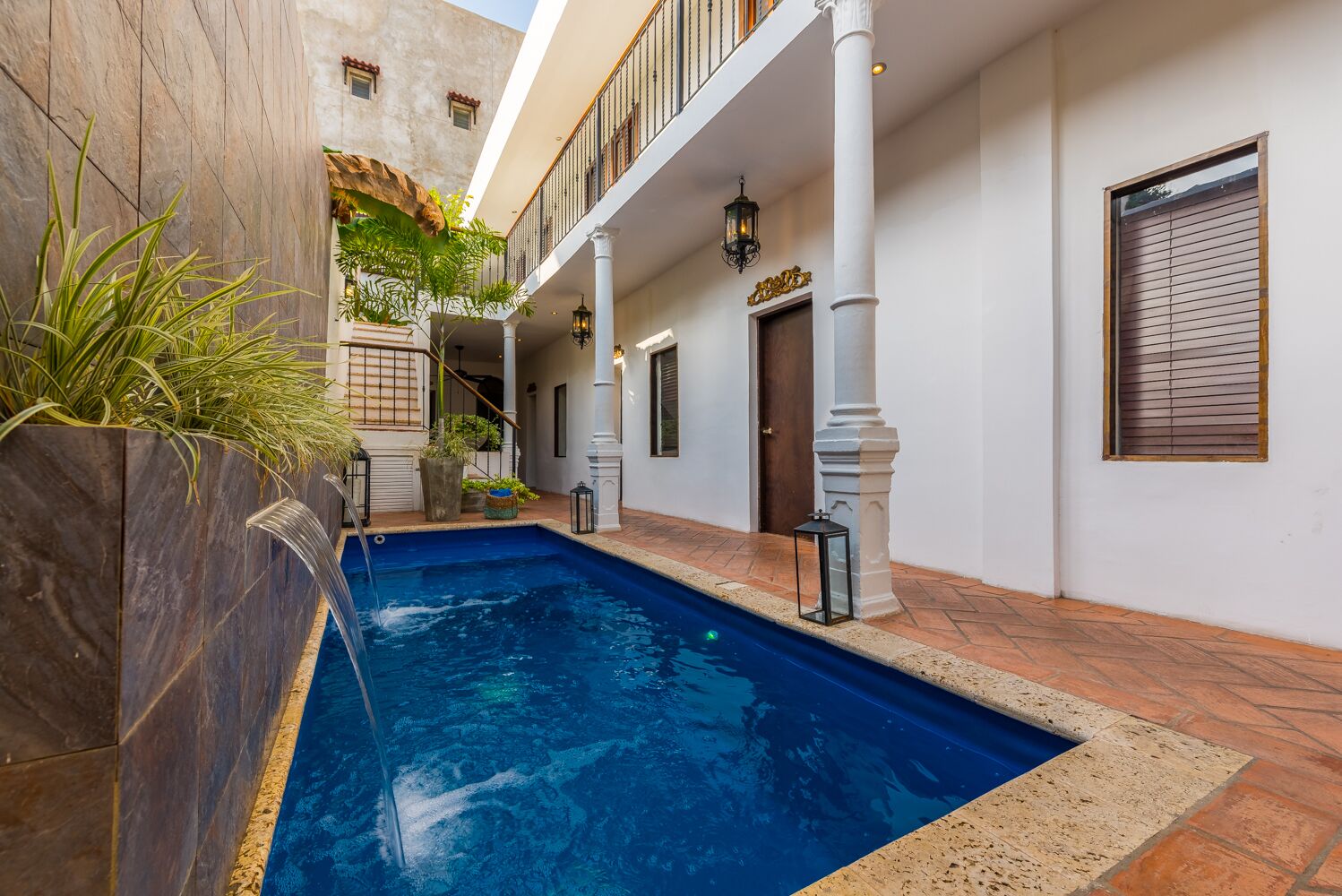 CAR 10BR Stunning Colonial Mansion + Free Bonus