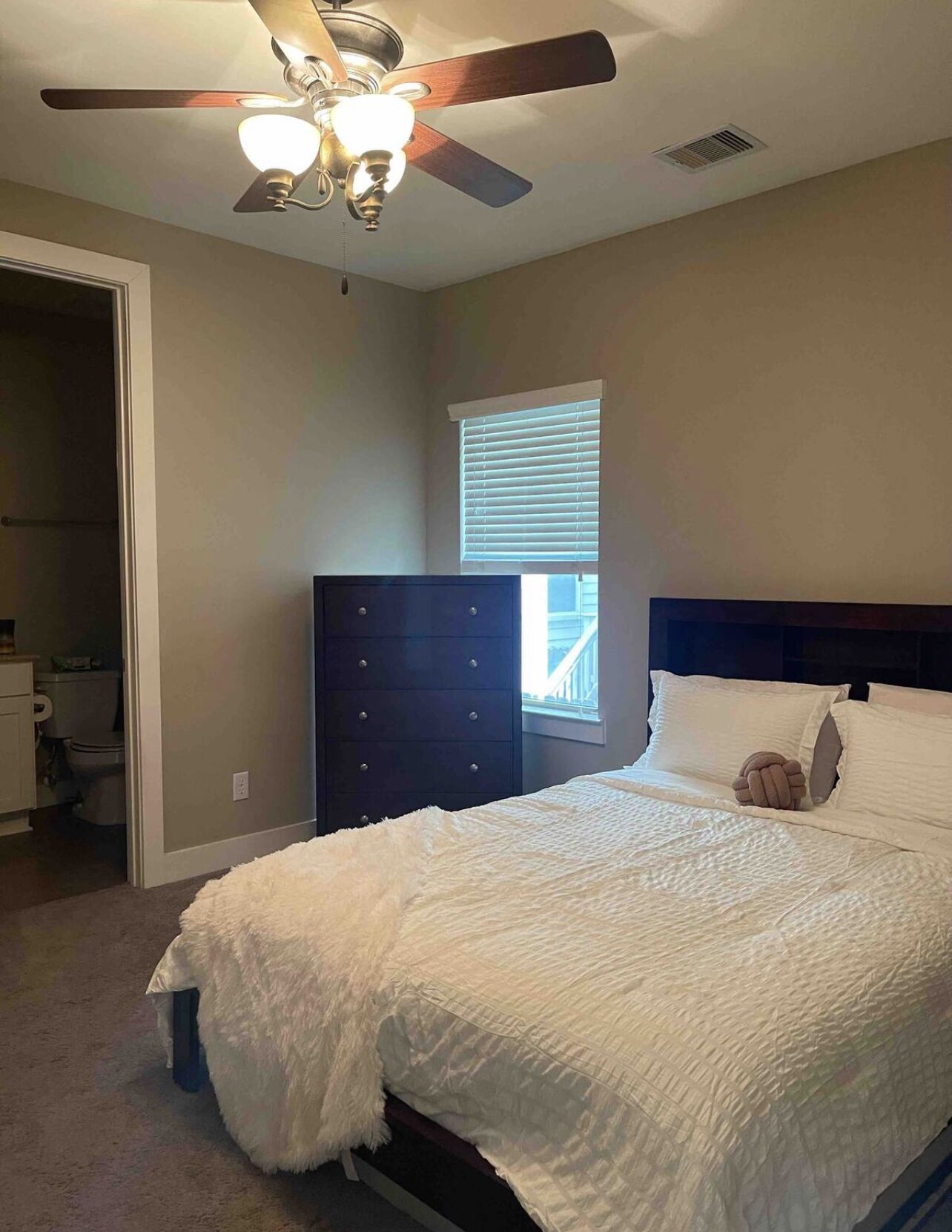 Cozy 3 Bedroom Townhouse - Houston Heights