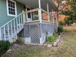 Exterior - Maggie's Place (Lookout Mountain)
