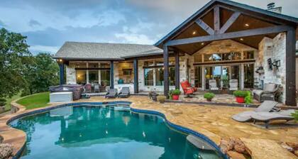 Hilltop Ranch-Pool