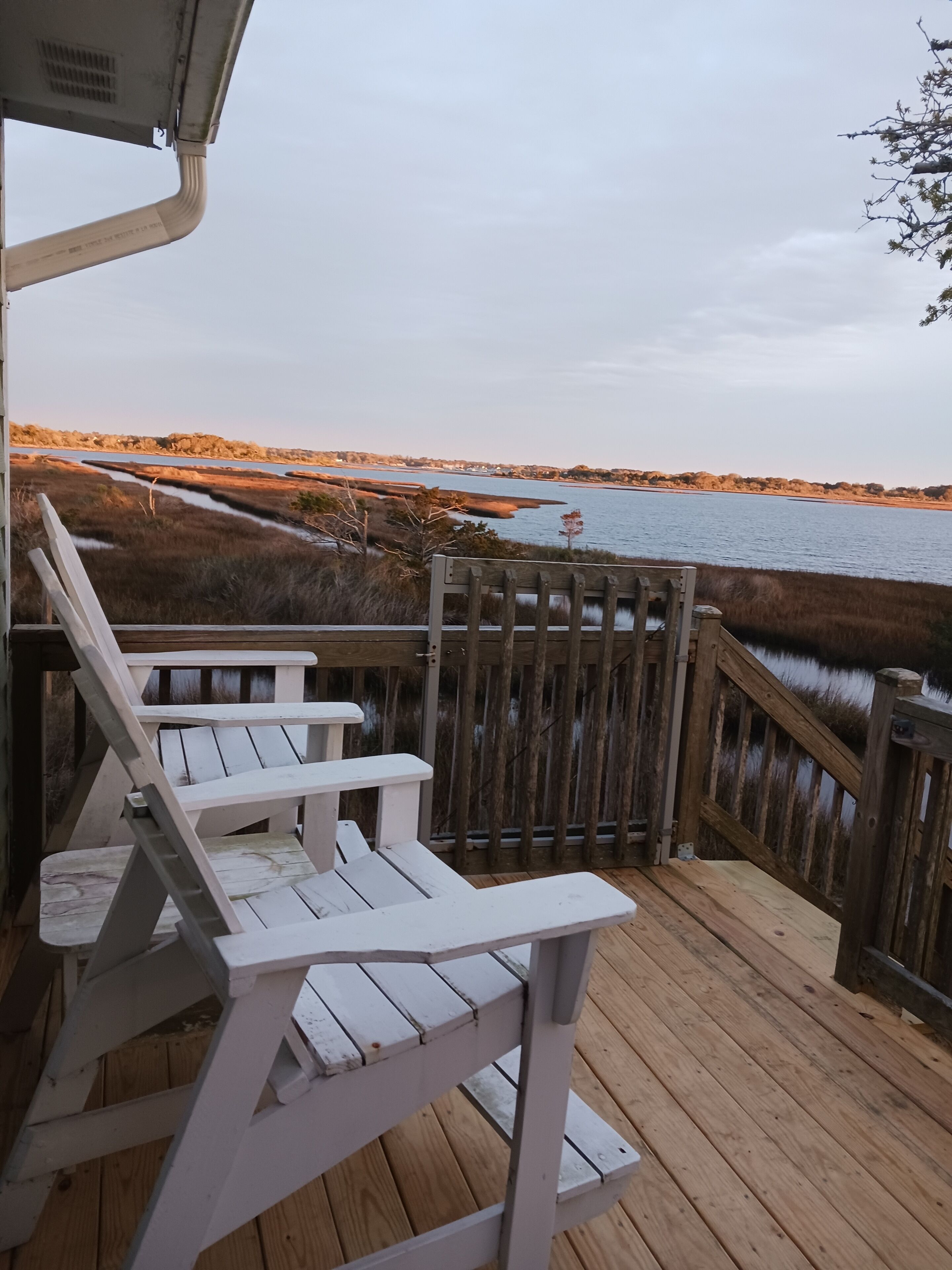 You're always welcome at "A Friend's Place"           Kayaks on site with launch