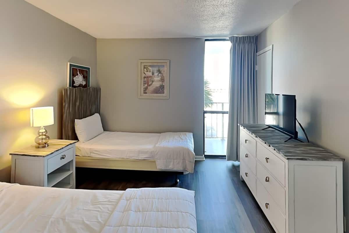 2 habitaciones, decoración personalizada y muebles diferentes