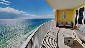 Appartement, Meerdere bedden, balkon, uitzicht op zee (#2208) | Terrein van de accommodatie