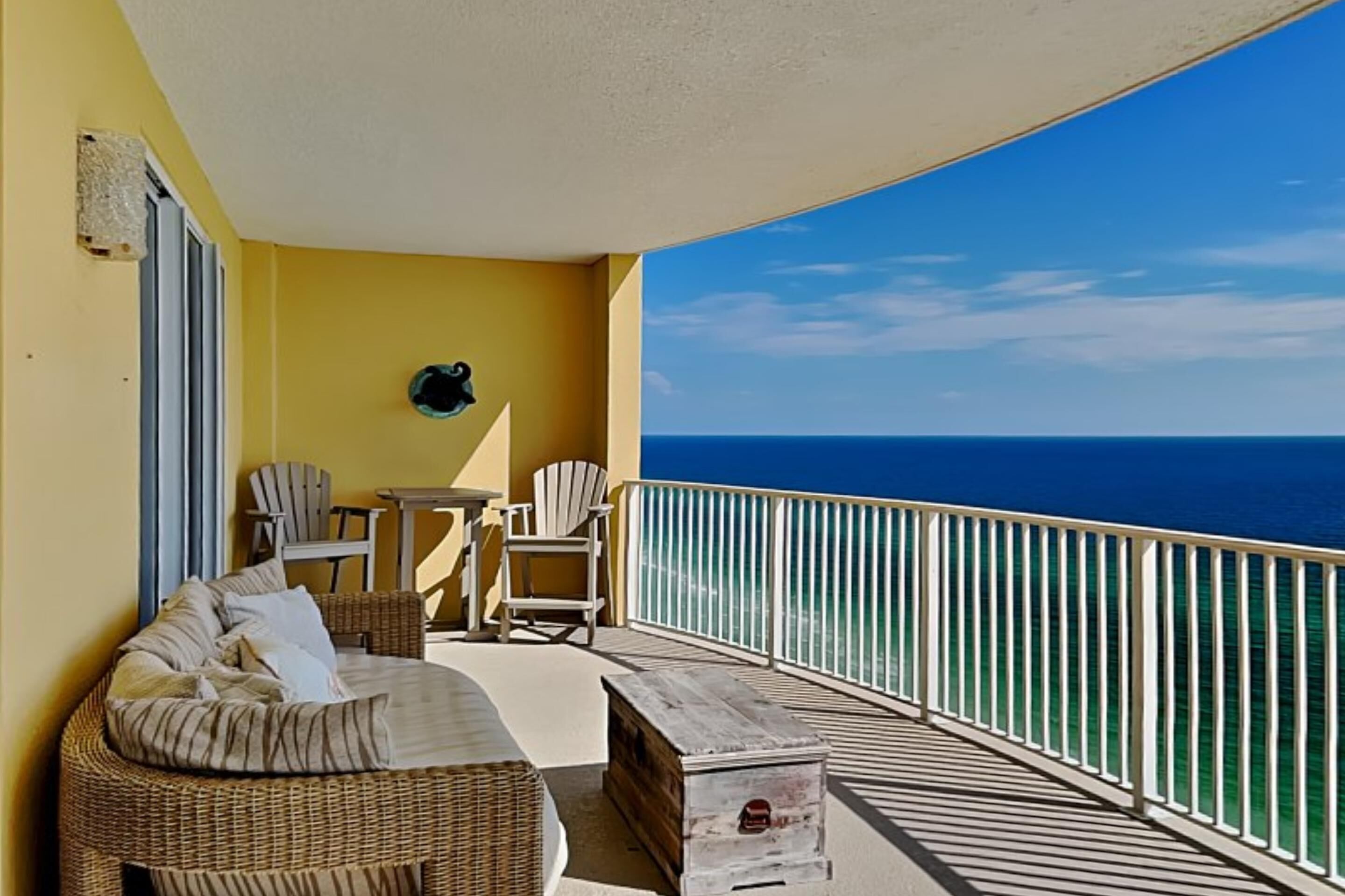 Lejlighed - flere senge - balkon - havudsigt (#2208) | Overnatningsstedets område