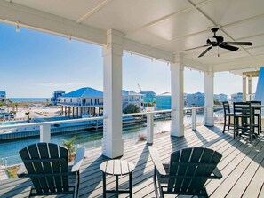 独立别墅, 多张床, 阳台 | 室外用餐