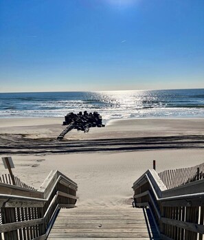 On the beach, sun-loungers, beach towels - OCEANFRONT Luxury 5 Bedroom house, Heated Pool, Jacuzzi. Sleeps 12 (Ocean Beach)