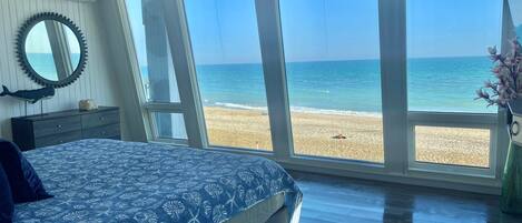 5 slaapkamers, een strijkplank/strijkijzer, gratis wifi, beddengoed