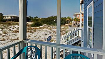 House, 1 King Bed with Sofa bed, Balcony, Ocean View | Property grounds