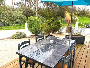 Outdoor dining - PORT-ROUSSE - Aux Portes des Marais (Les Sables-d´Olonne)