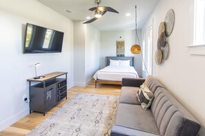 3 bedrooms, individually decorated, individually furnished, free WiFi