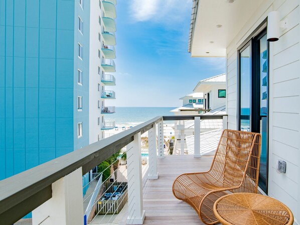 Casa, varias camas, balcón, vista al océano | Áreas de la propiedad