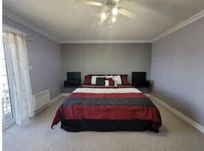 5 bedrooms, WiFi - Baycation home with Hottub (Lewisporte)