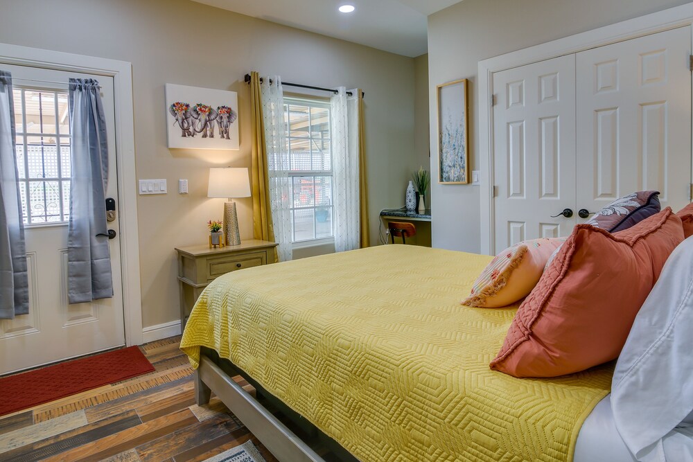 Raymondville Apartment w/ Patio Near Lakes! Willacy County Vrbo