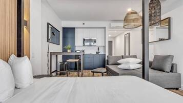 1 bedroom, WiFi, bed sheets