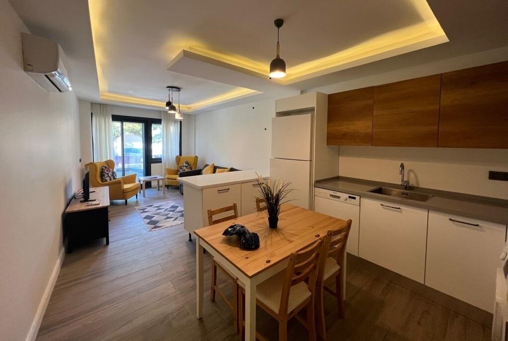 BIANCA SUIT | 1 bedroom, in-room safe, blackout curtains, iron/ironing board