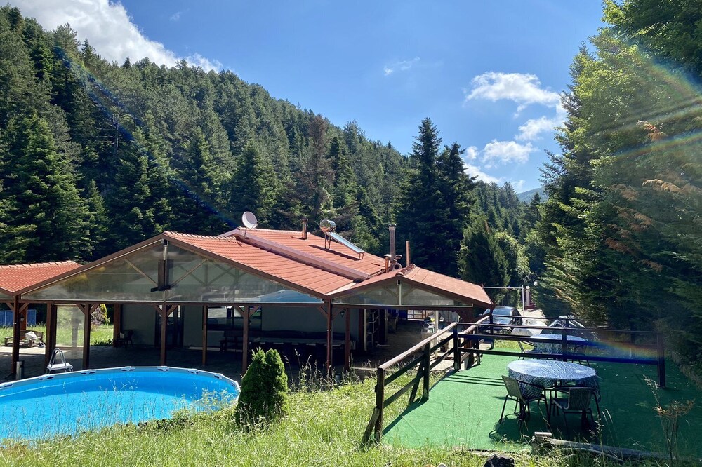 ECO Villa Olympus With Sauna Surrounded by Mountains and Forest