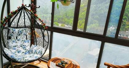 Yandang Mountain Mingxiu Pavilion Inn