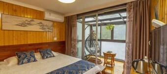 Yandang Mountain Mingxiu Pavilion Inn