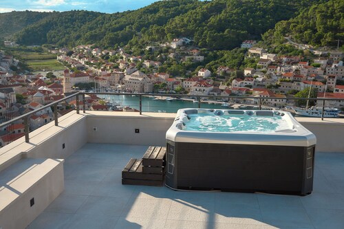 Luxurious Seaside Villa. Stunning Views, Private Pool, Spacious Outdoor Living.