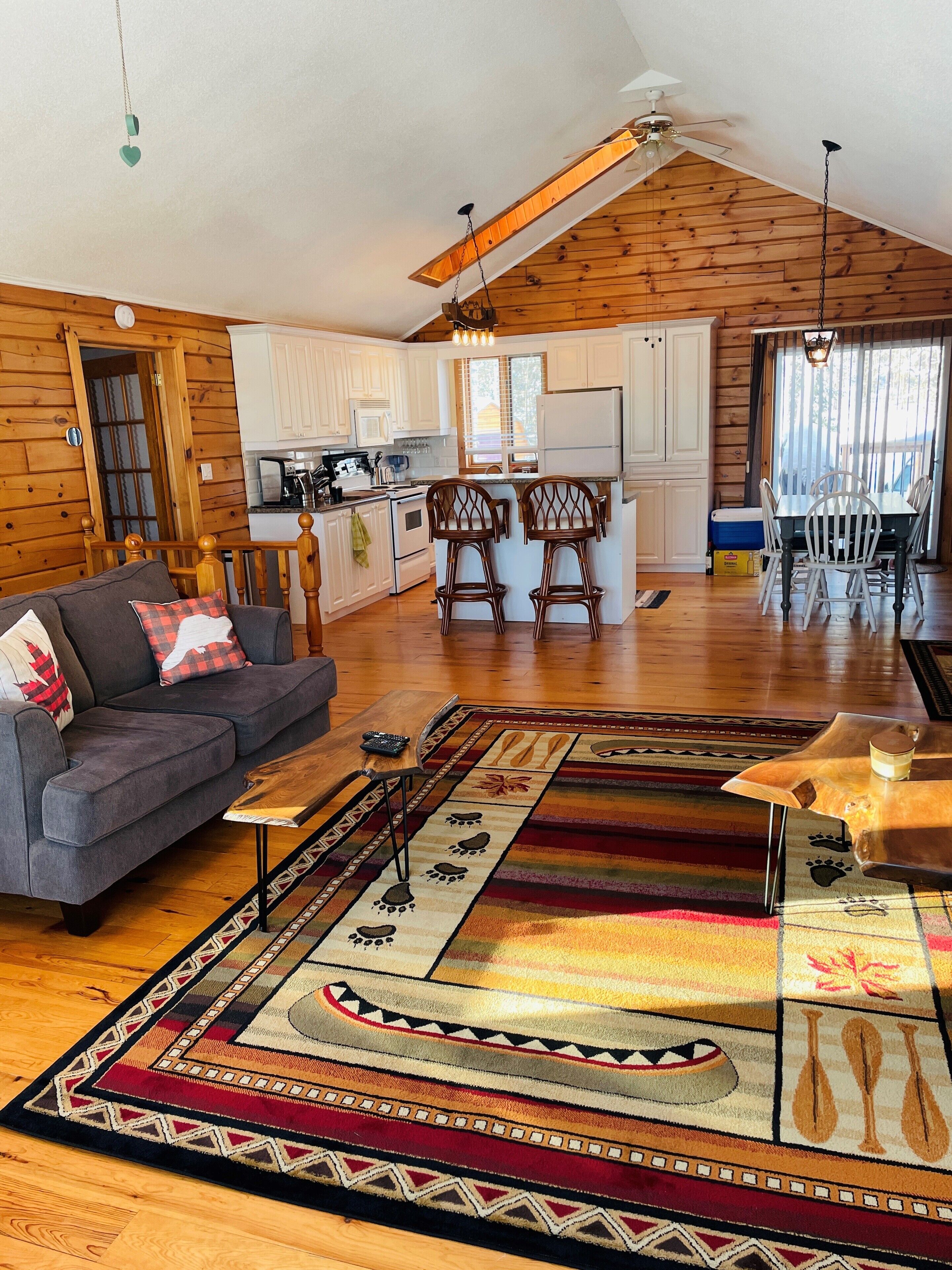 Big Bear Family Retreat - Waterfront