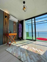 Deluxe Room | Premium bedding, down comforters, minibar, individually decorated