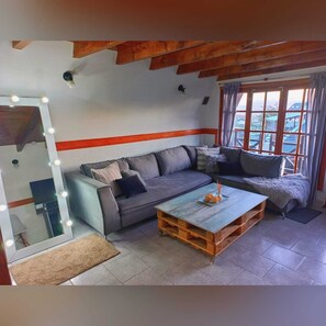 Classic Cabin | Ruang tamu