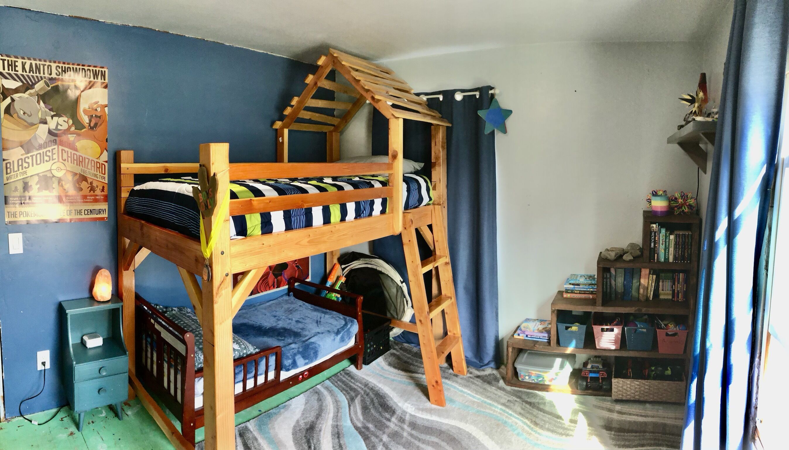 Mid-town 2 Level home on spacious lot