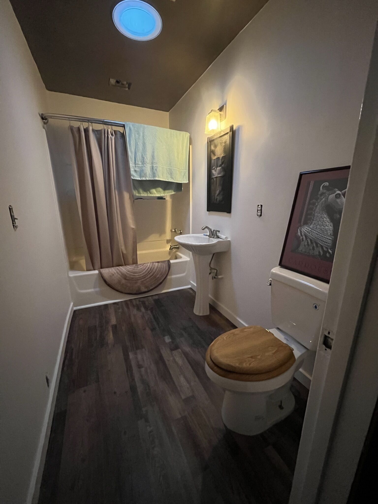 Modern and beautiful renovated cabin in Lush Lake County!