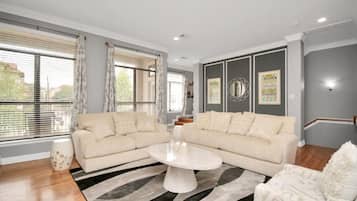 Smart TV, fireplace, computer monitors