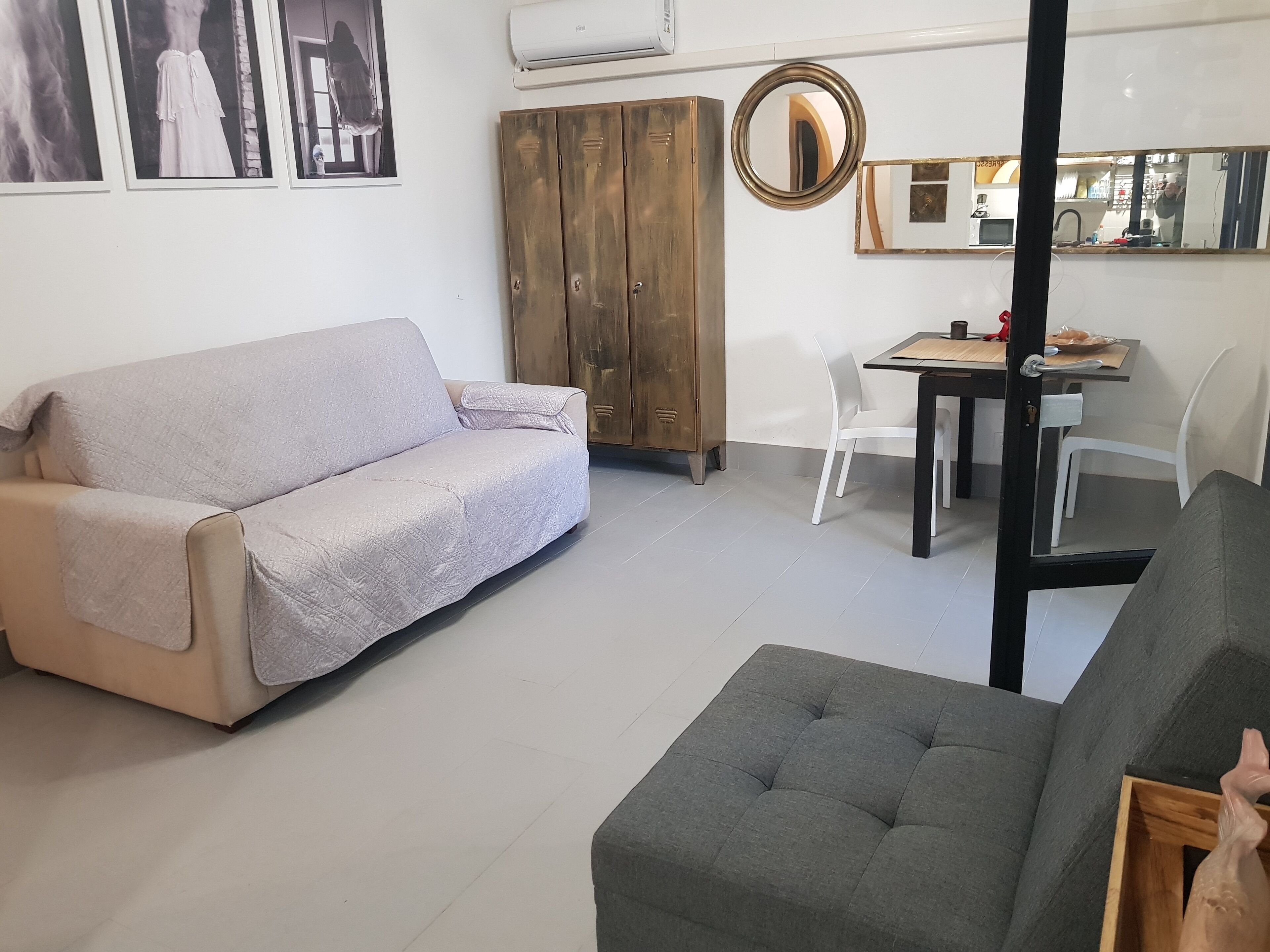 RELAX DomusAuroom-private garden, wifi, parking, free bike! 5 min from the sea