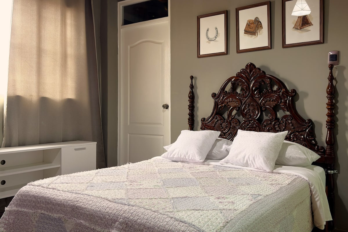 Familierom, flere senger | Individuelt dekorert, individuelt innredet og blendingsgardiner