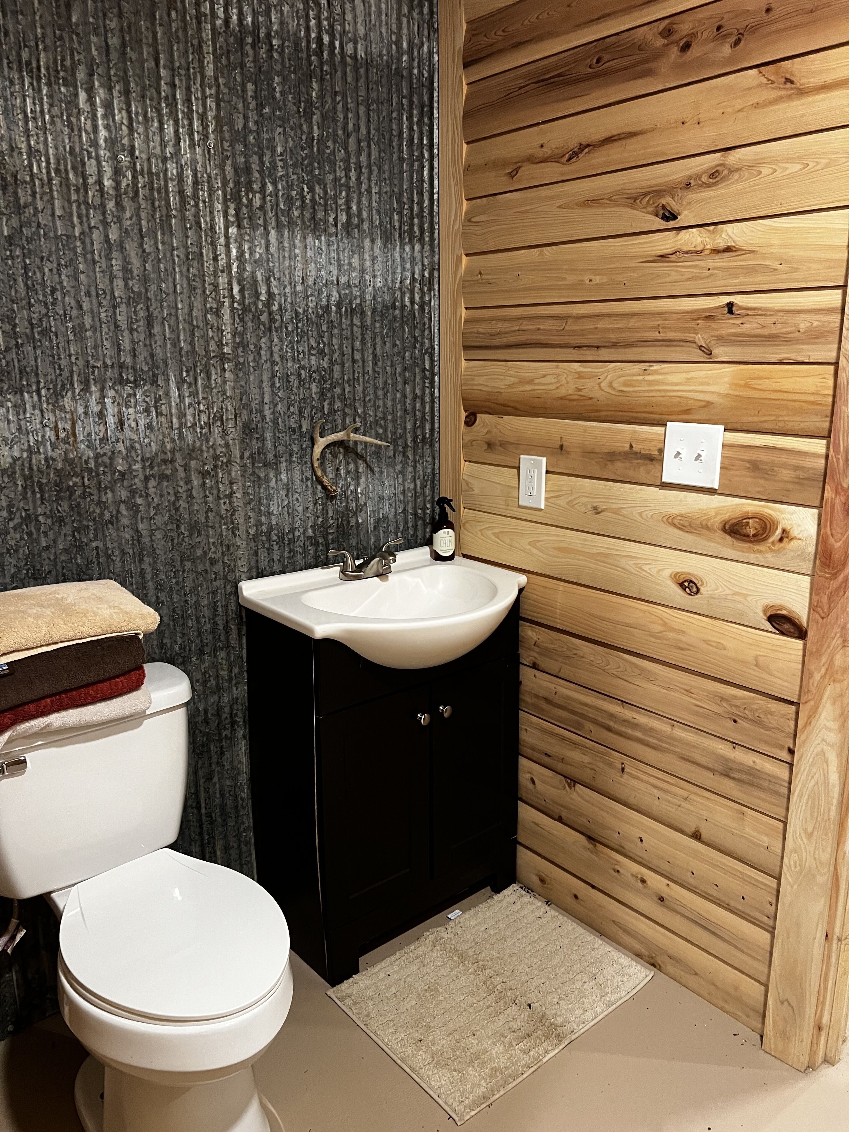 Secluded cabin with loft near a creek.  Perfect get a way for relaxation.